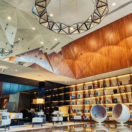 Hotel Tryp By Wyndham Dubai Esterno foto The interior of the hotel
