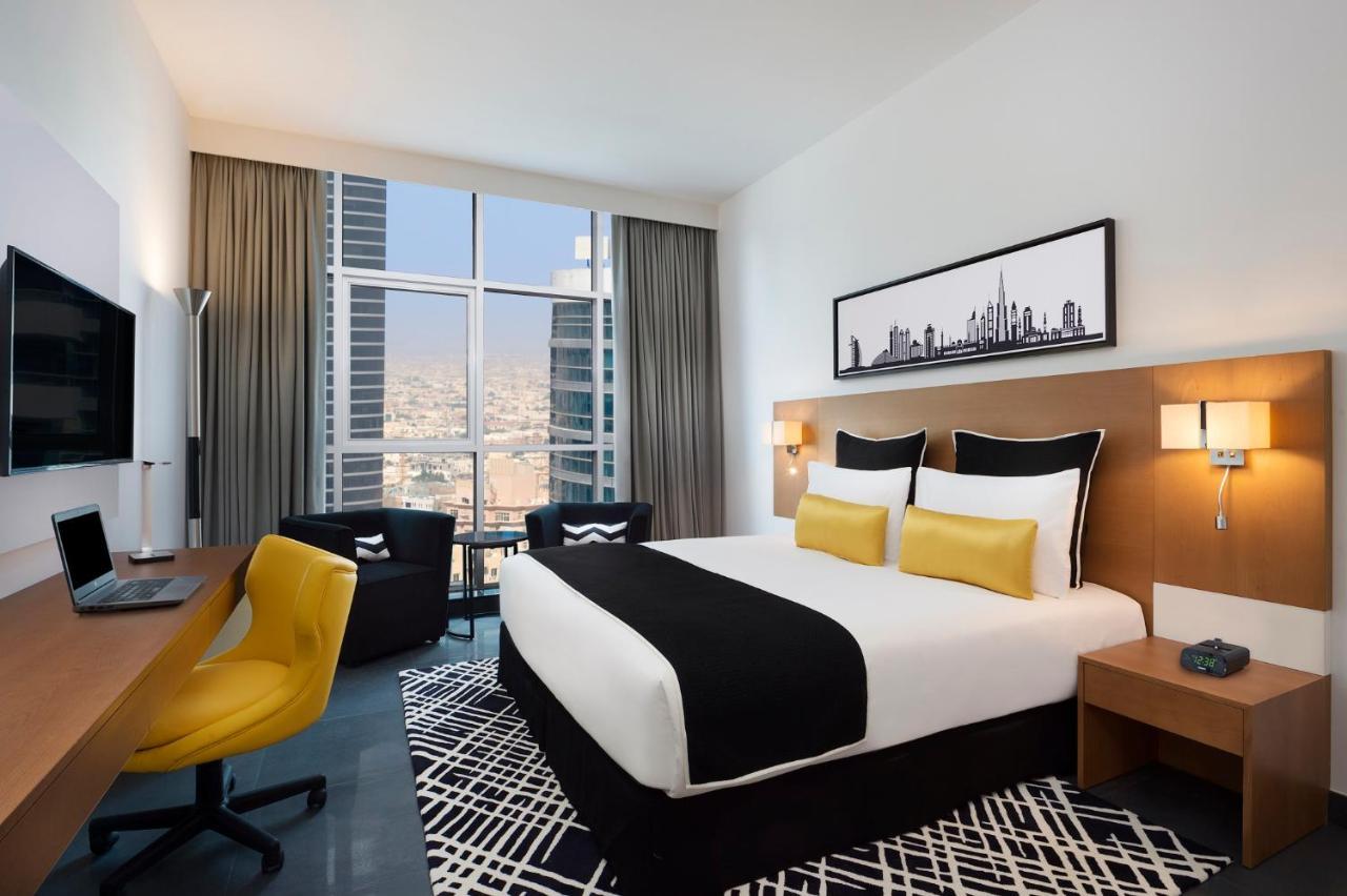 Hotel Tryp By Wyndham Dubai Esterno foto