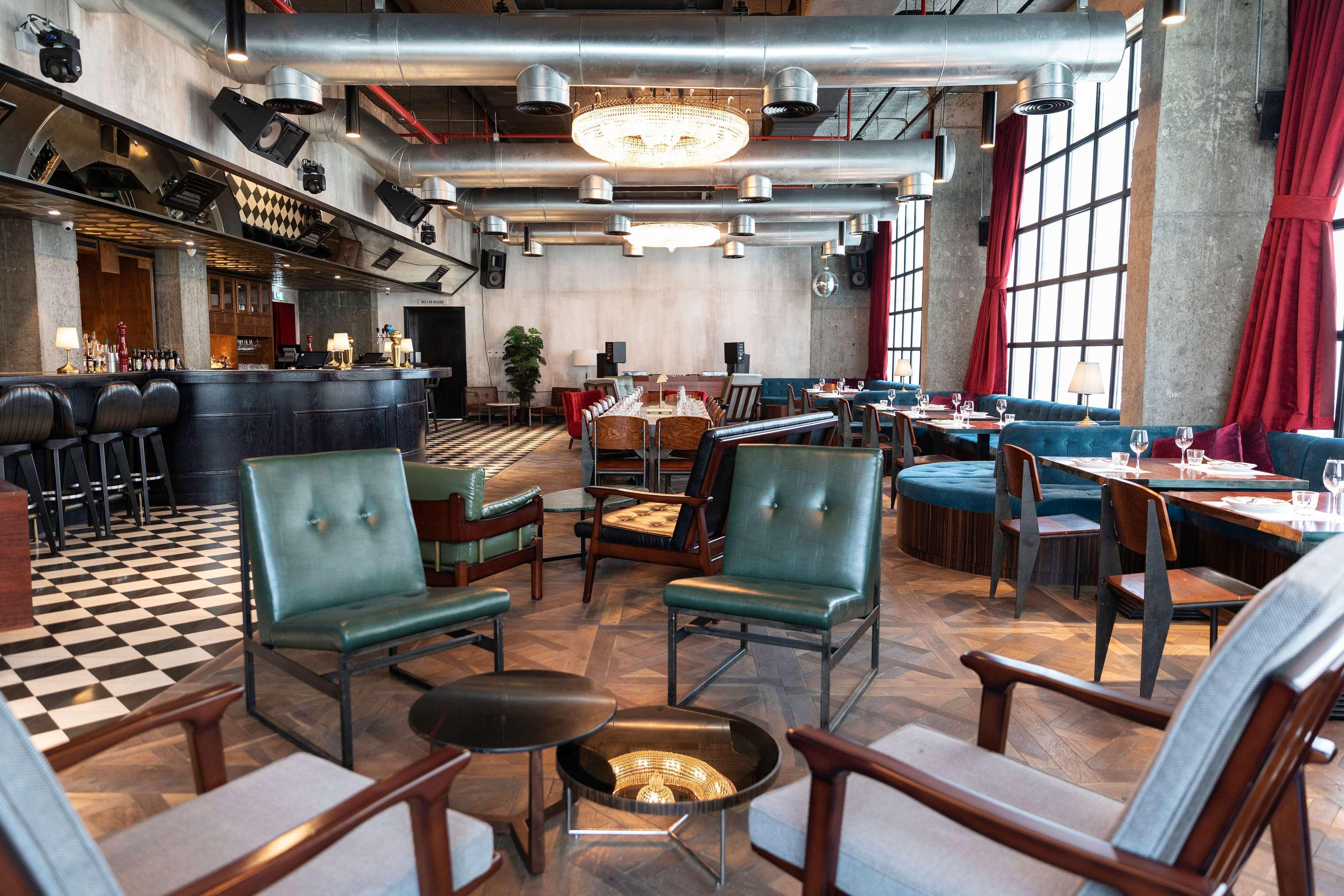 Hotel Tryp By Wyndham Dubai Esterno foto Interior of the restaurant