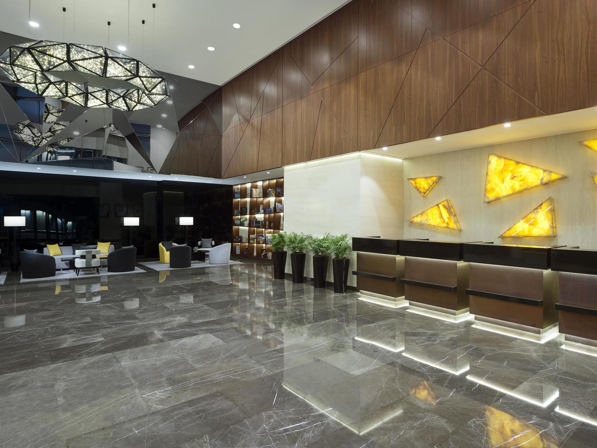 Hotel Tryp By Wyndham Dubai Esterno foto Reception area