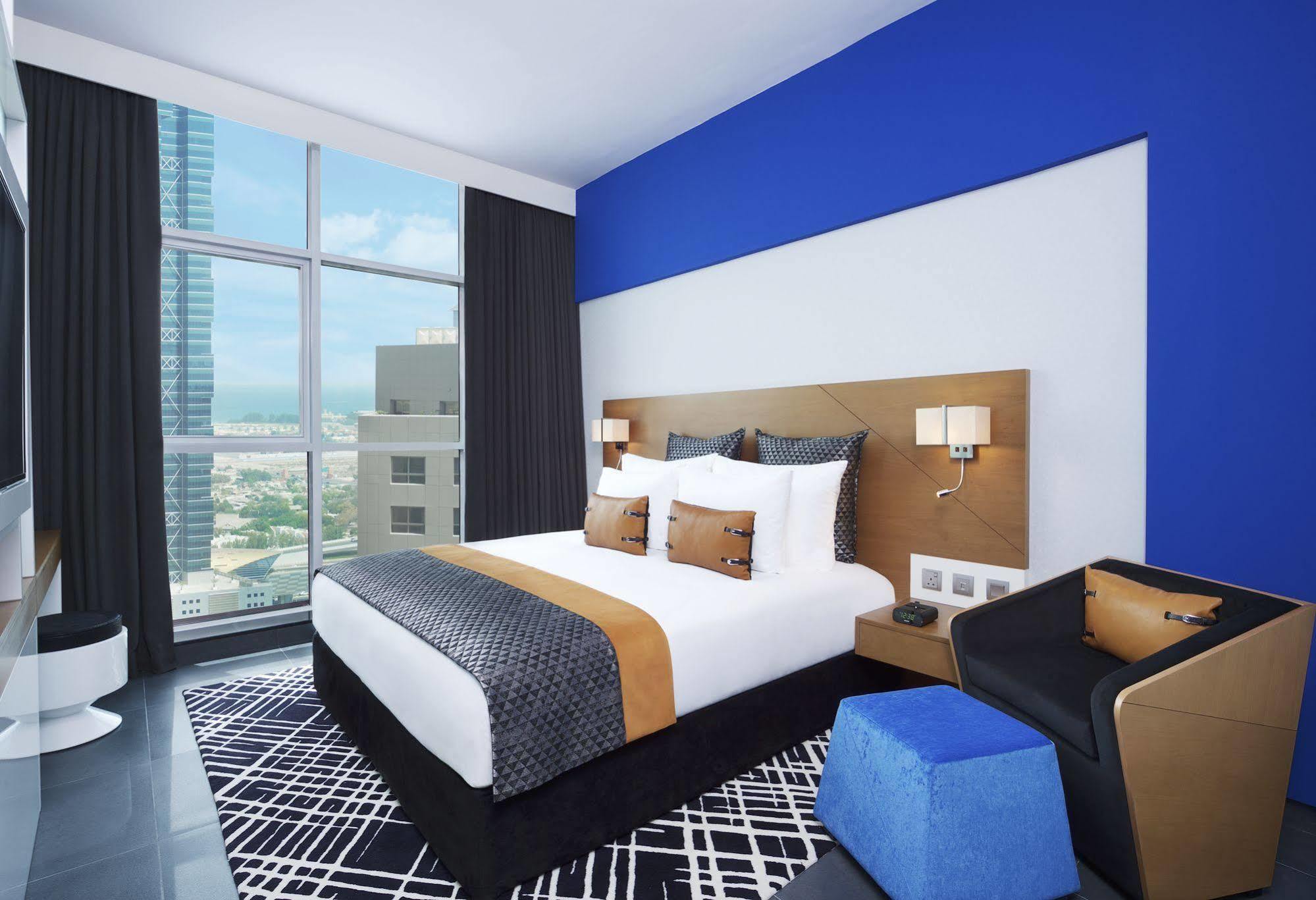 Hotel Tryp By Wyndham Dubai Esterno foto A room at the hotel
